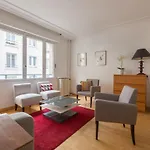 Veeve - Contemporary By The Arc De Triomphe